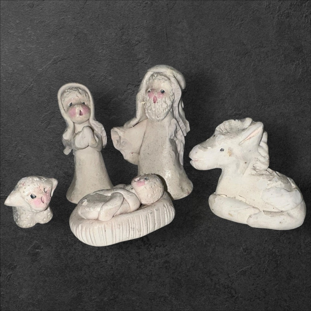 Vintage Small Clay Nativity As/Is